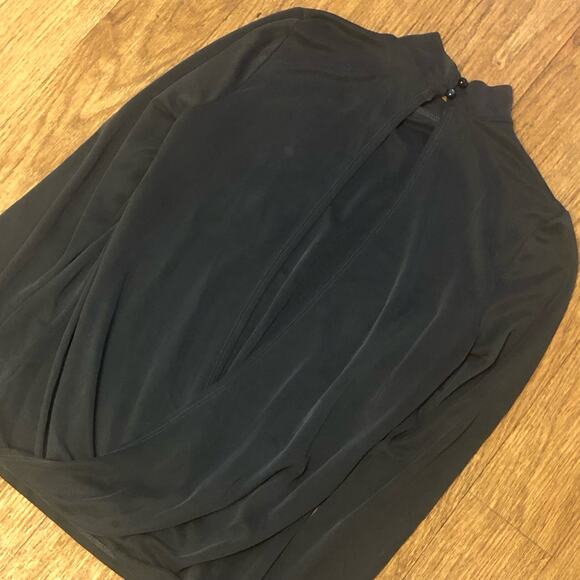 Daytrip Dark Gray Open Back Mock Neck Long Sleeve Blouse Top Size Small - Picture 8 of 11